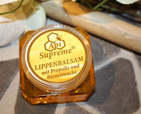 Lippenbalsam mit Propolis und Bienenwachs